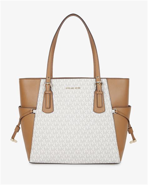 michael kors voyager vanilla|Voyager Medium Logo Tote Bag .